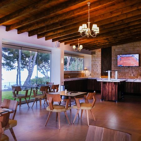 Country Inn Kallithea  エクステリア 写真