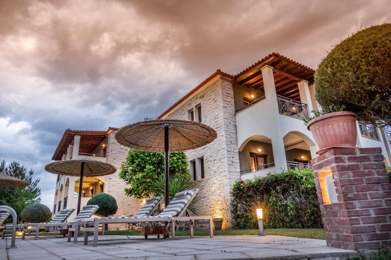 Country Inn Kallithea  エクステリア 写真