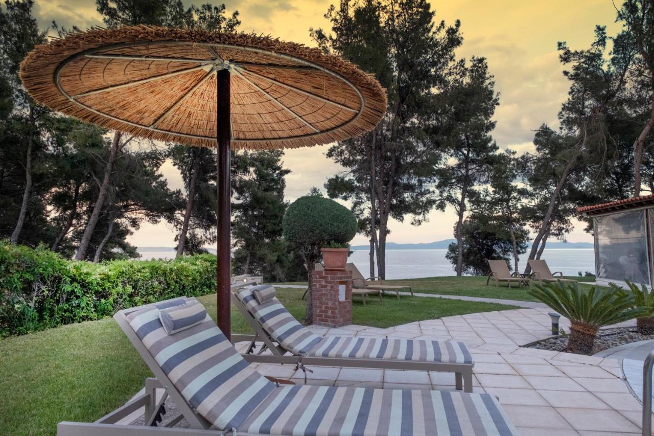 Country Inn Kallithea  エクステリア 写真
