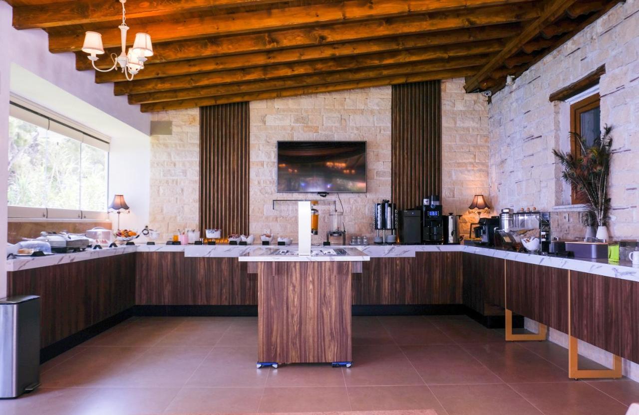 Country Inn Kallithea  エクステリア 写真