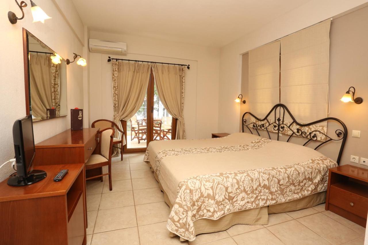 Country Inn Kallithea  エクステリア 写真
